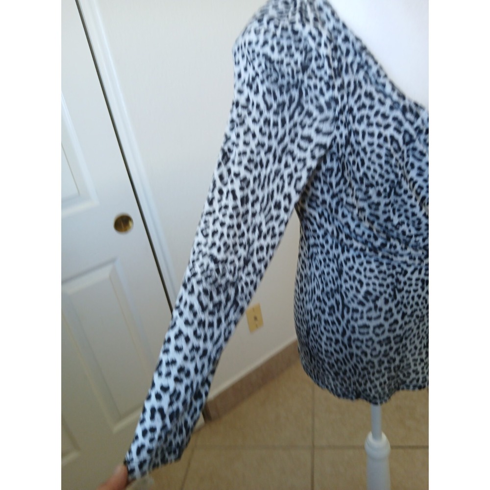 Michael Kors Womens M Leopard Cowlโ Neck Top Long Sleeve Stretch Sexy Evening - Picture 7 of 15